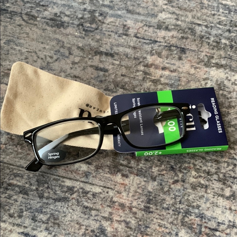+2.00 Black Reading Glasses with Spring Hinges